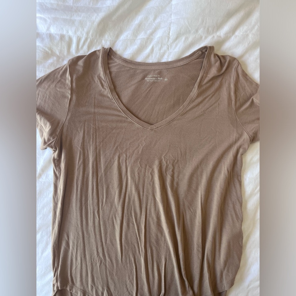 Abercrombie & Fitch Tee